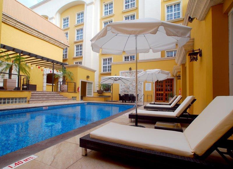 Holiday Inn Monclova By Ihg Extérieur photo