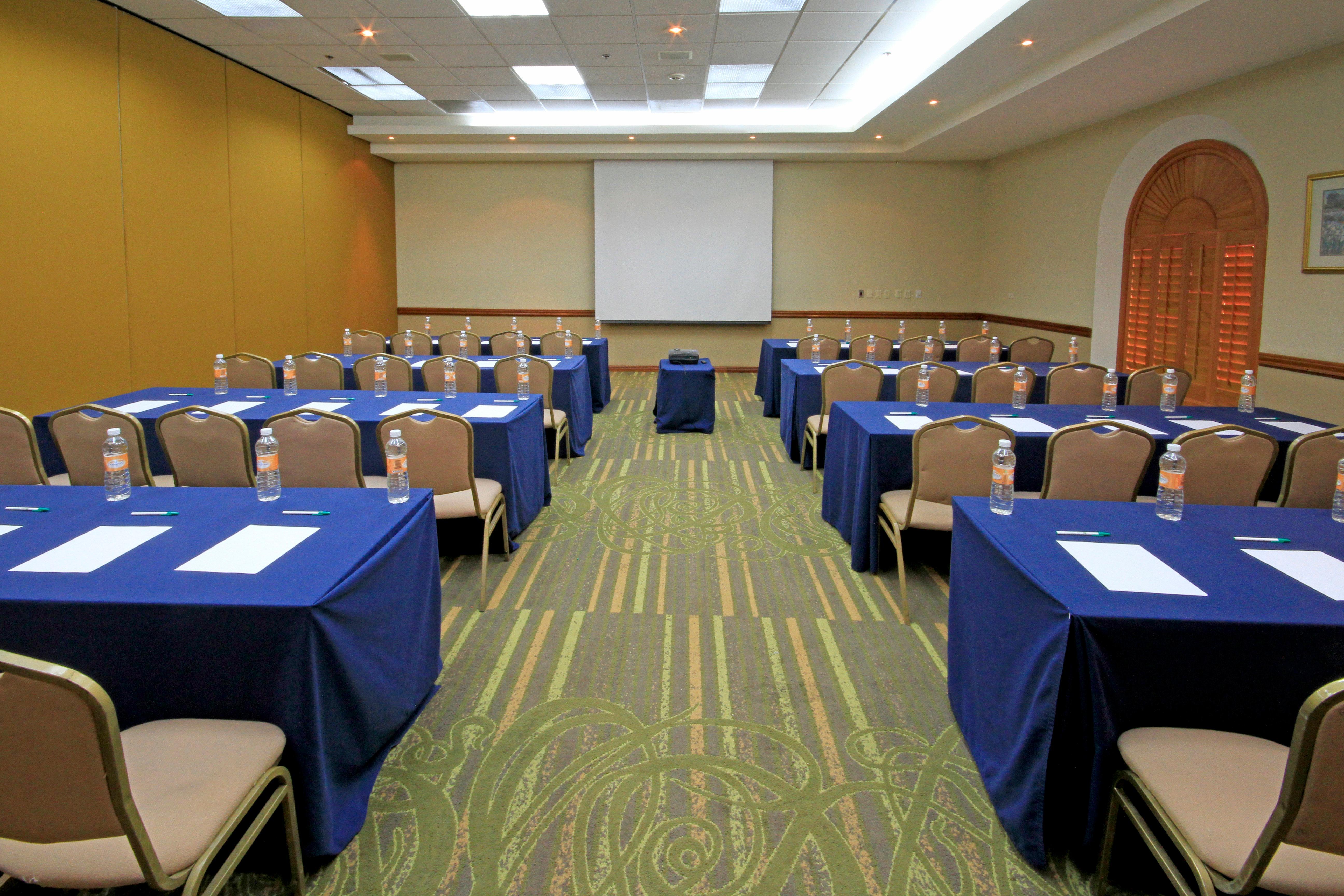Holiday Inn Monclova By Ihg Extérieur photo