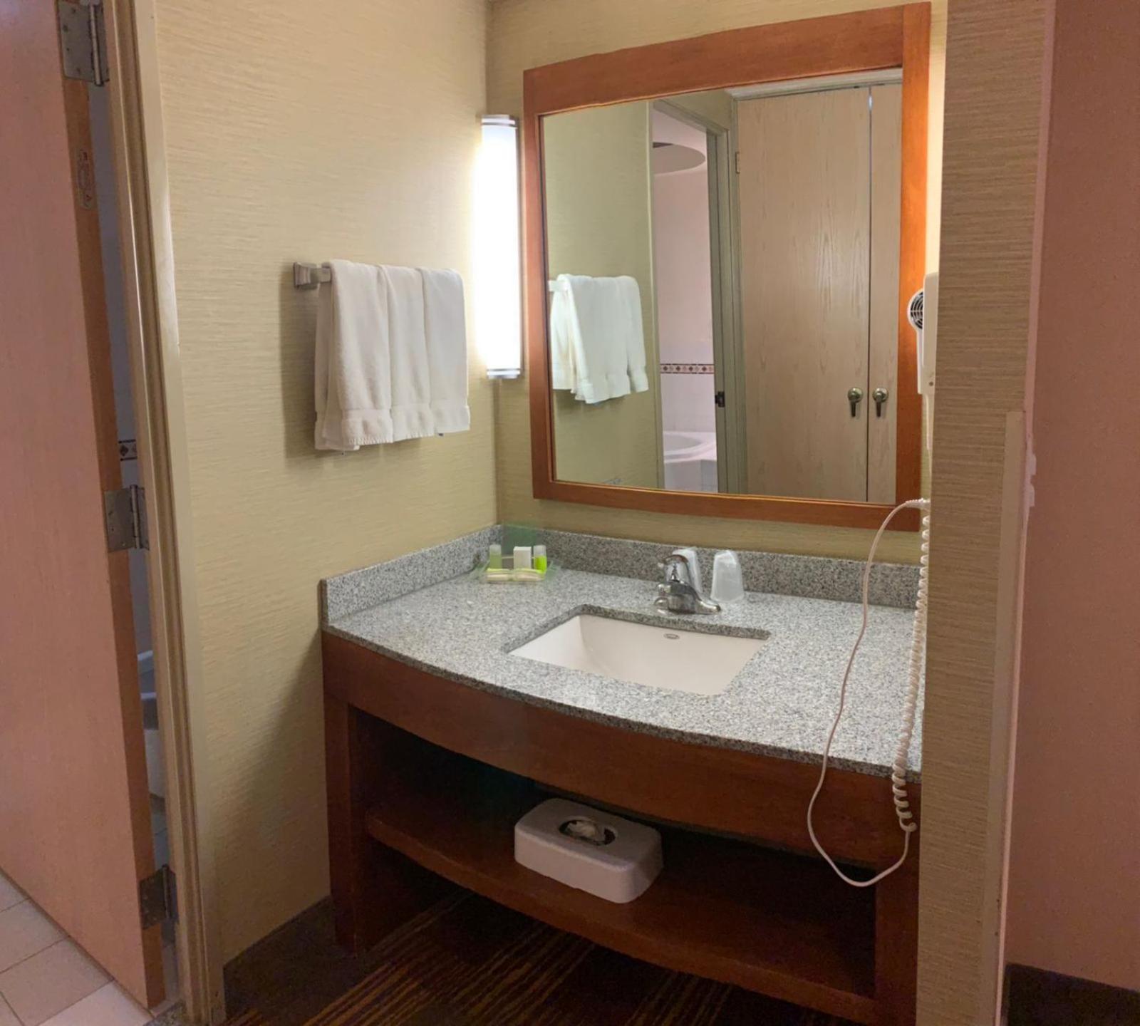 Holiday Inn Monclova By Ihg Extérieur photo