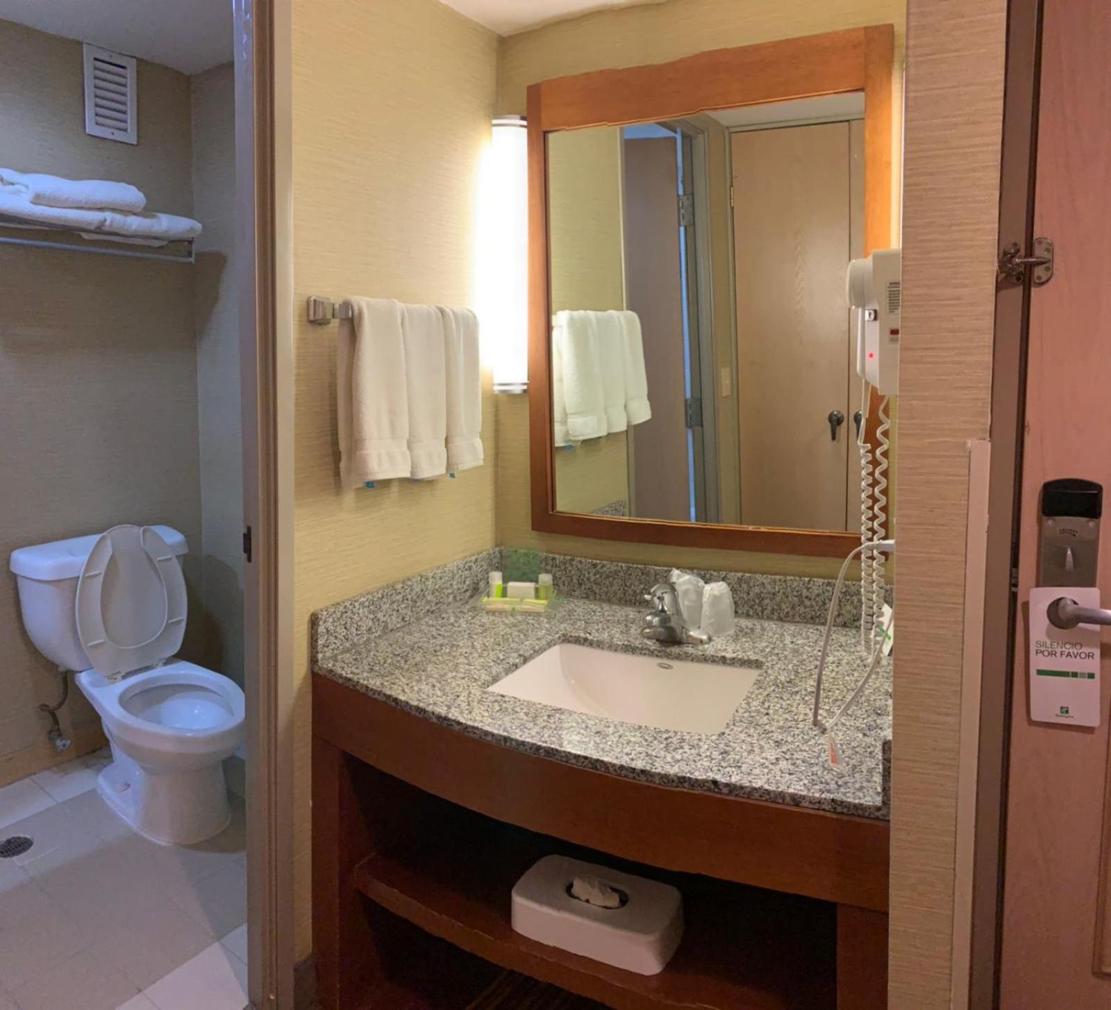 Holiday Inn Monclova By Ihg Extérieur photo