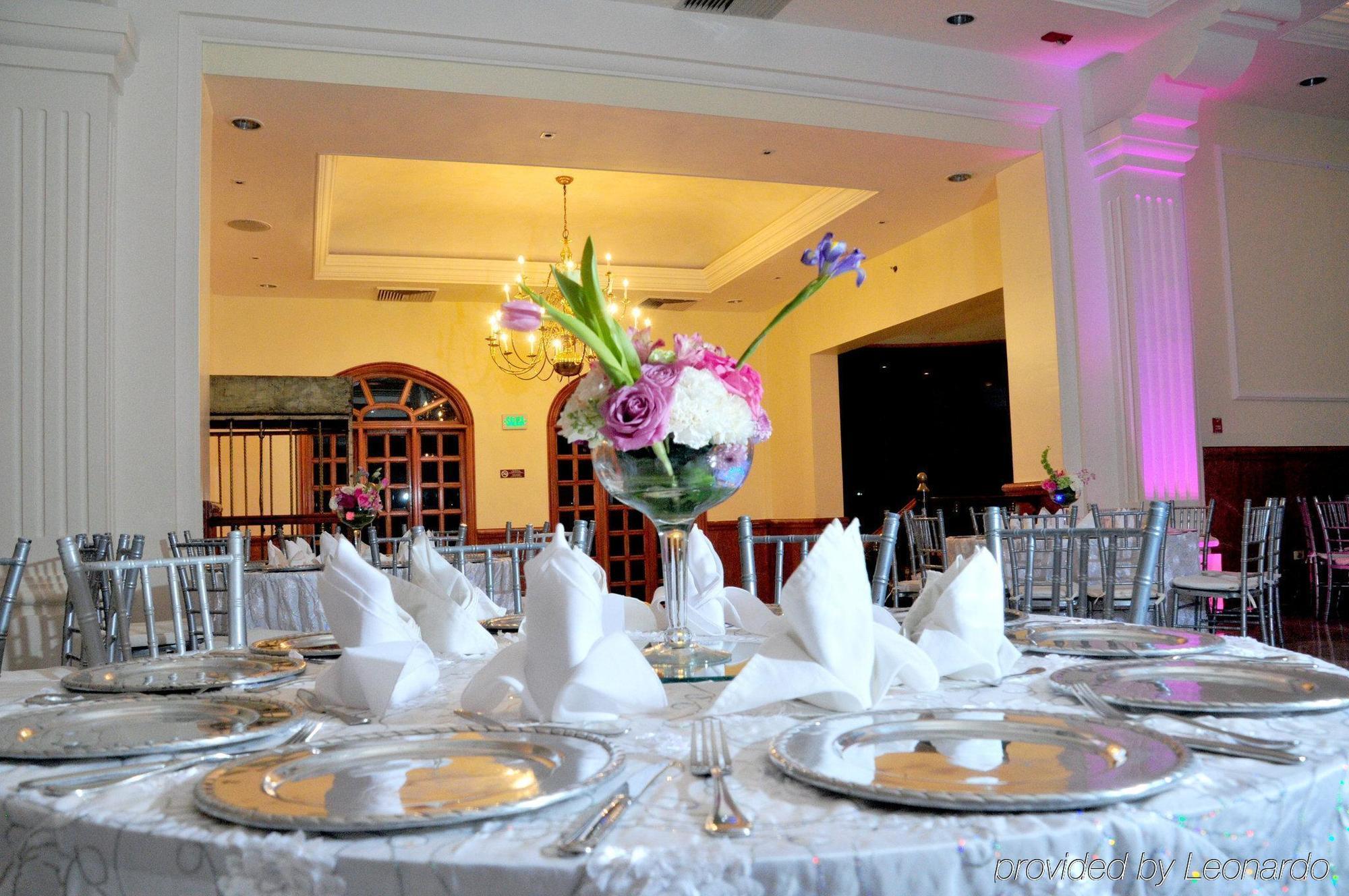 Holiday Inn Monclova By Ihg Extérieur photo