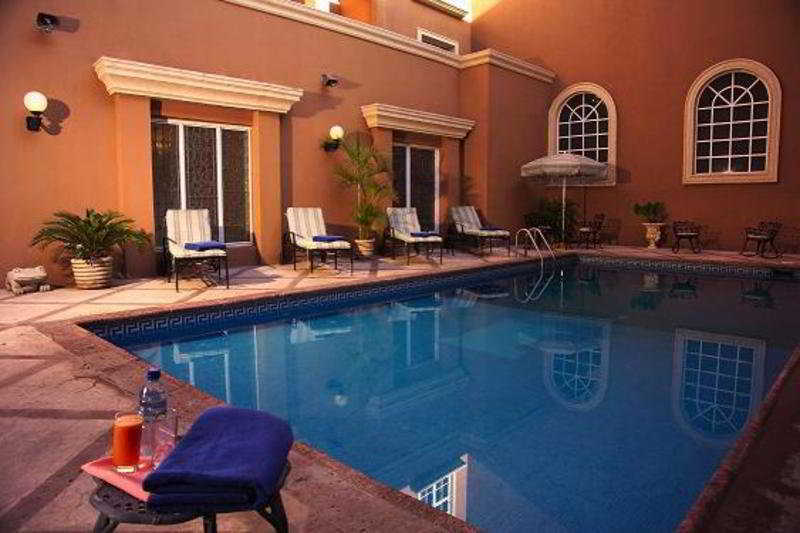 Holiday Inn Monclova By Ihg Extérieur photo