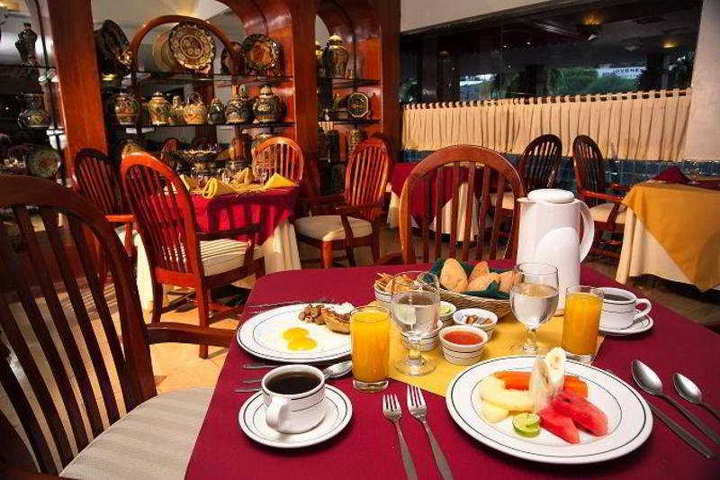 Holiday Inn Monclova By Ihg Extérieur photo