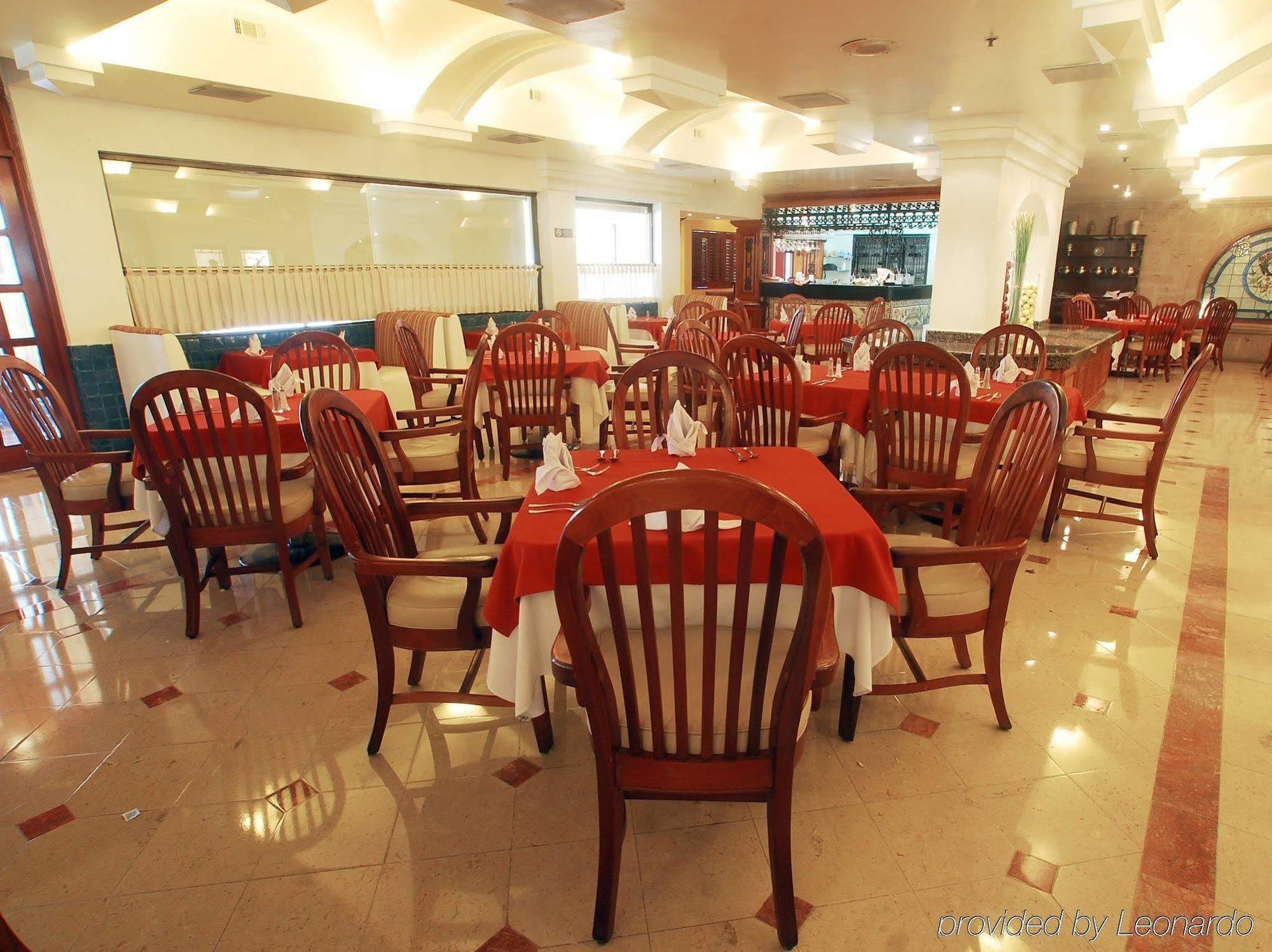 Holiday Inn Monclova By Ihg Extérieur photo